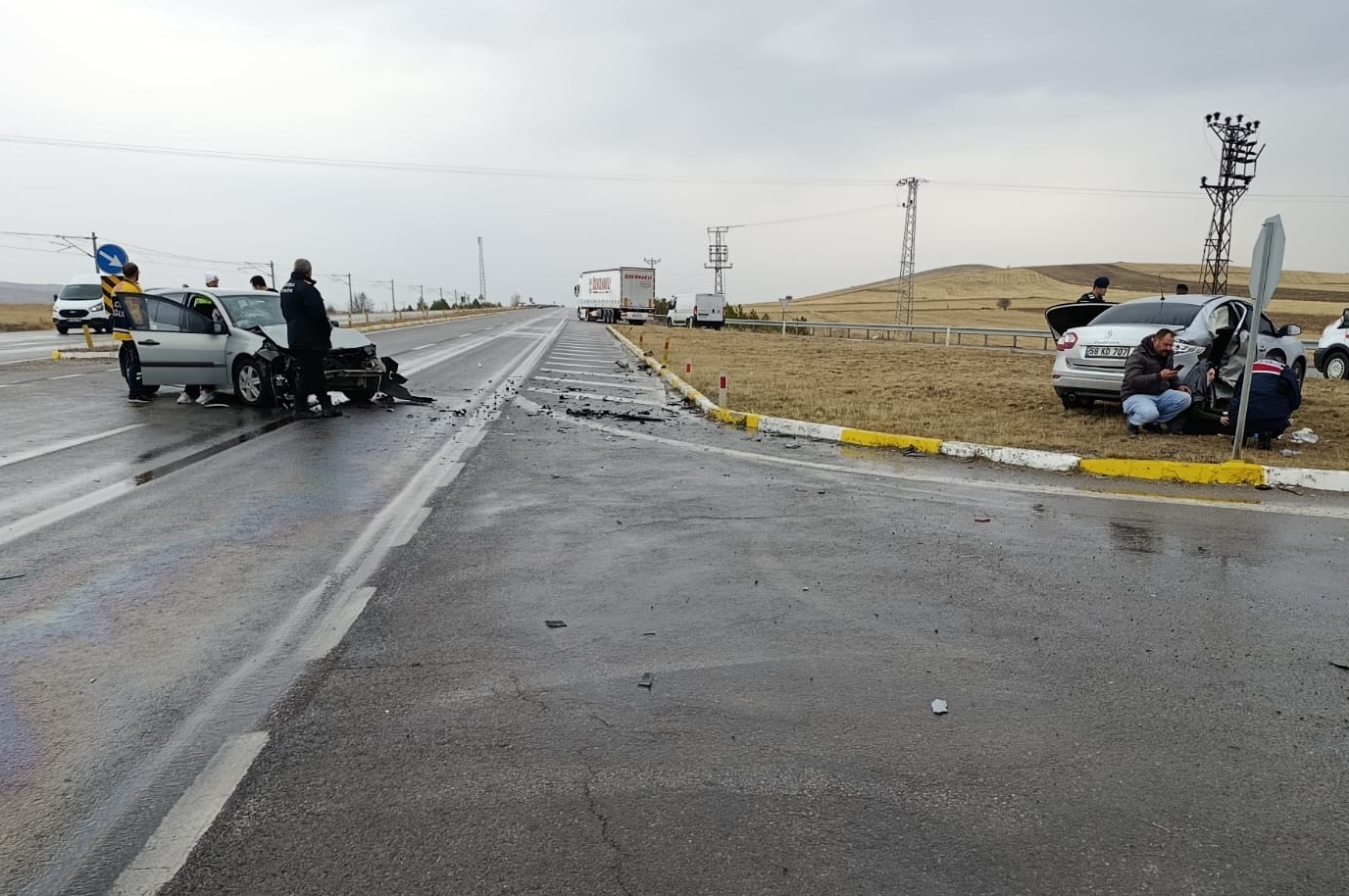 Sivas'ta Feci Kaza: 1Ölü 5 Yaralı