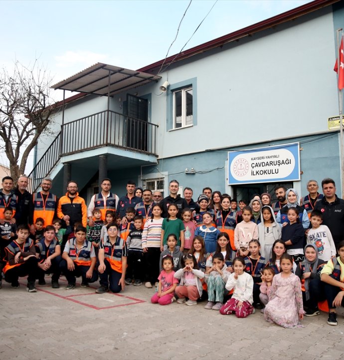 Yahyalı’daki ilkokul AFAD sayesinde yenilendi