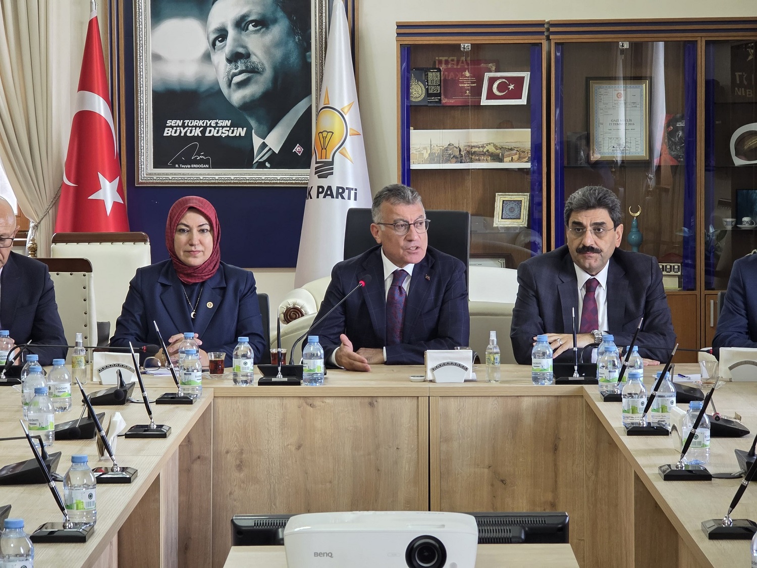 Gazi Mecliste Sivaslı Muhtarlarla Verimli İstişare