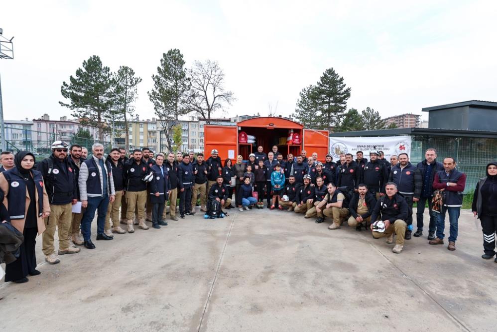 Sivas’ta Afet Farkındalığına Somut Adım: İlk Konteyner Açıldı