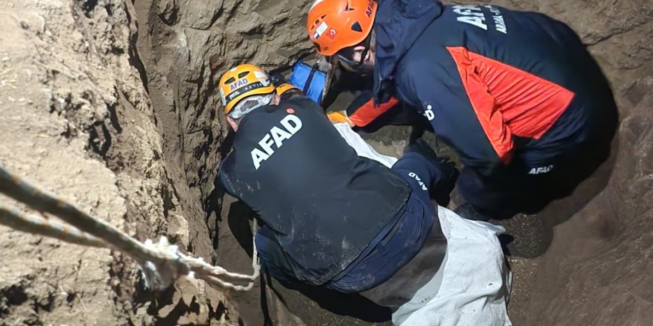 Sivas'ta ilginç olay, komşusunun kazdığı çukura düştü