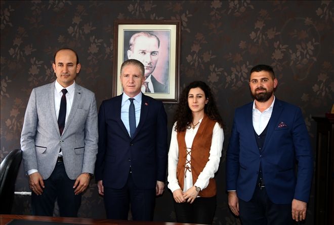 VALİ GÜL´den AA SİVAS BÜROSUNA ZİYARET