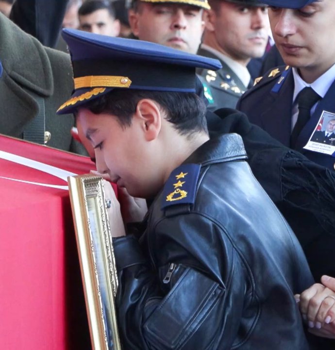 Şehit Pilot Yarbay Gökhan Korkmaz son yolculuğuna uğurlandı