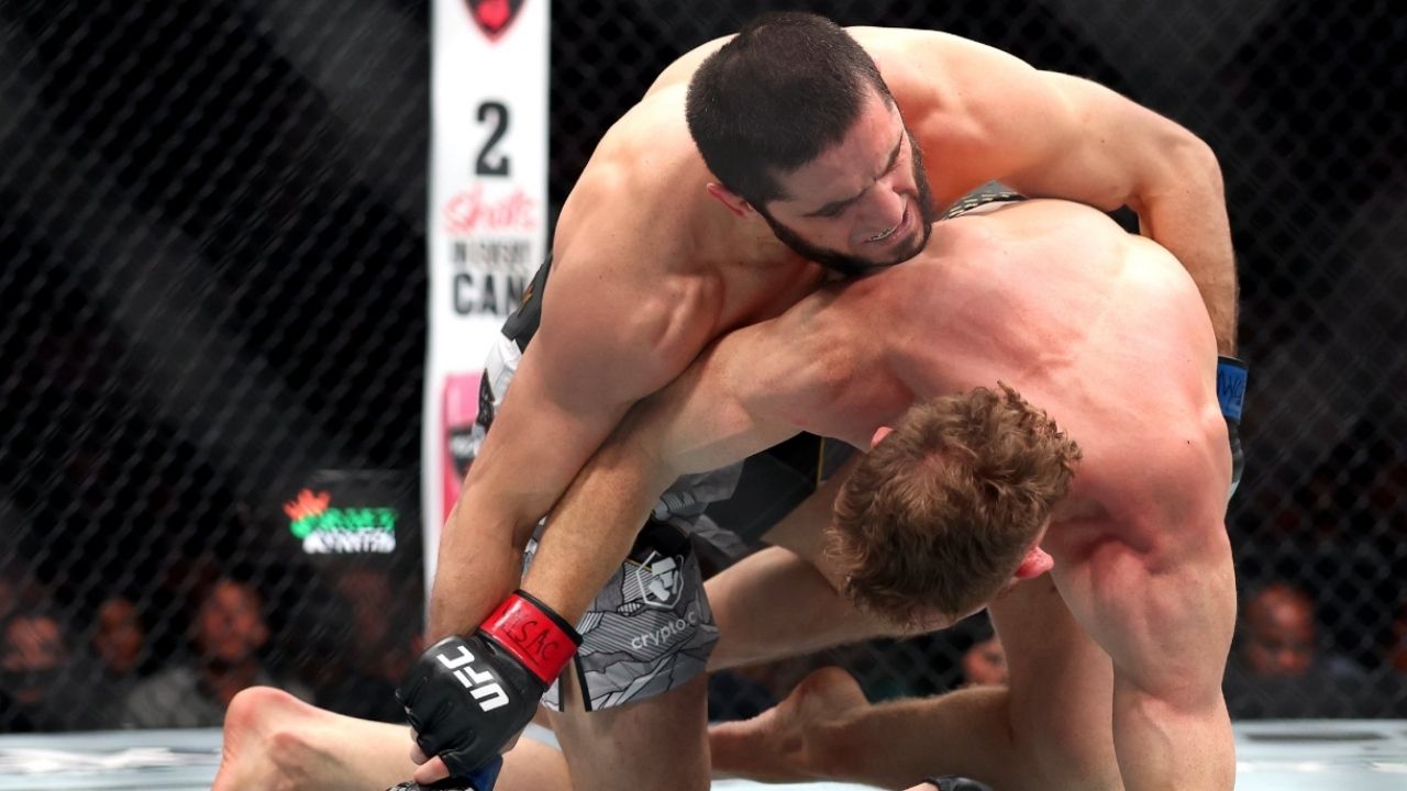 UFC 322 sonuçları: Islam Makhachev, Jack Della Maddalena'yı kolayca yenerek ikinci UFC şampiyonluğunu kazandı