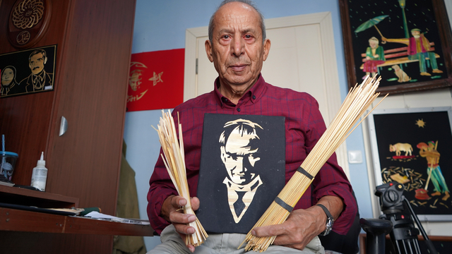 Sivaslı Usta 65 Yıldır Çavdar Sapı Sanatını Yaşatıyor