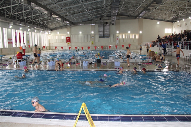 HAVUZDA ANTRENMALAR DEVAM EDİYOR