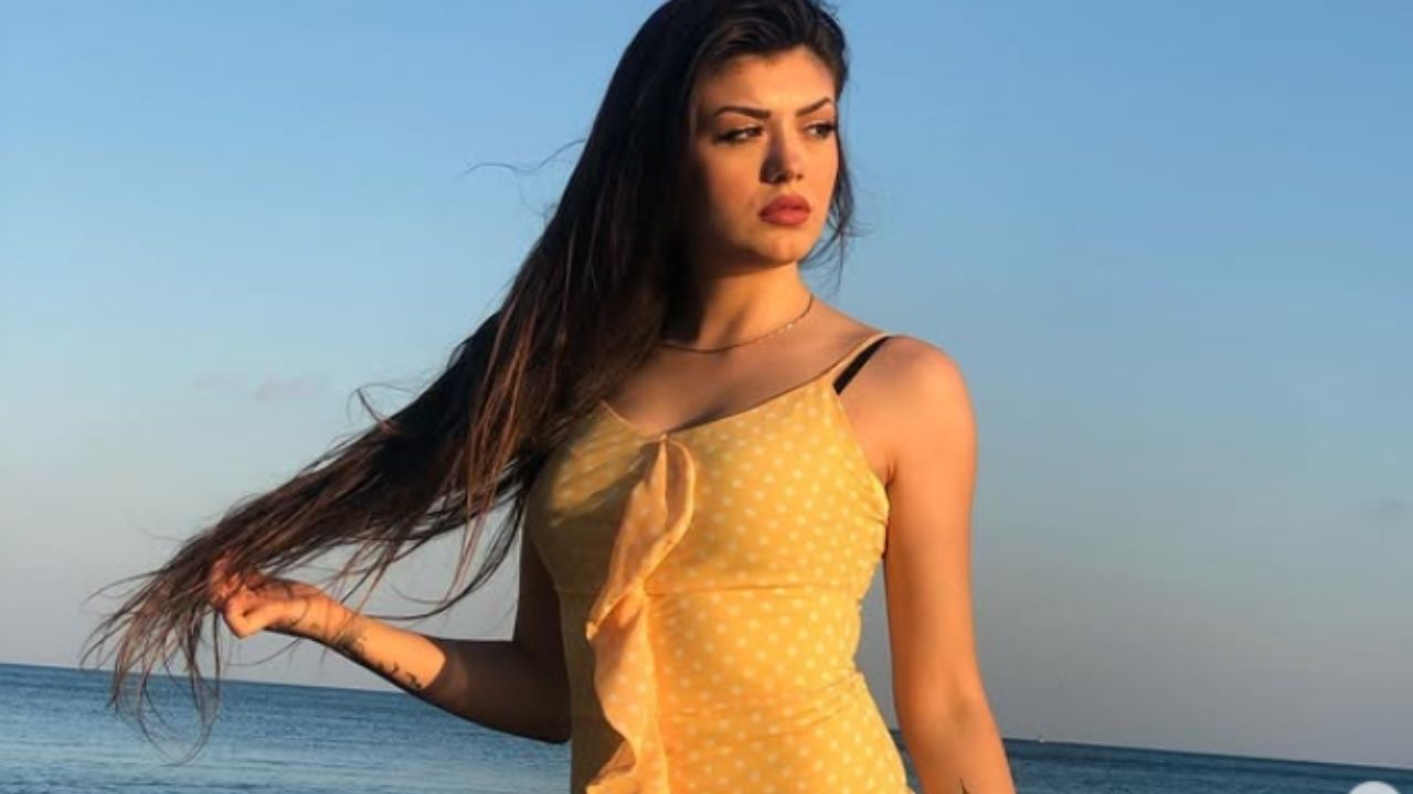 Simge Barankoğlu kimdir kaç yaşında, nereli, ne iş yapıyor? Simge Barankoğlu ne kadar kazanıyor?