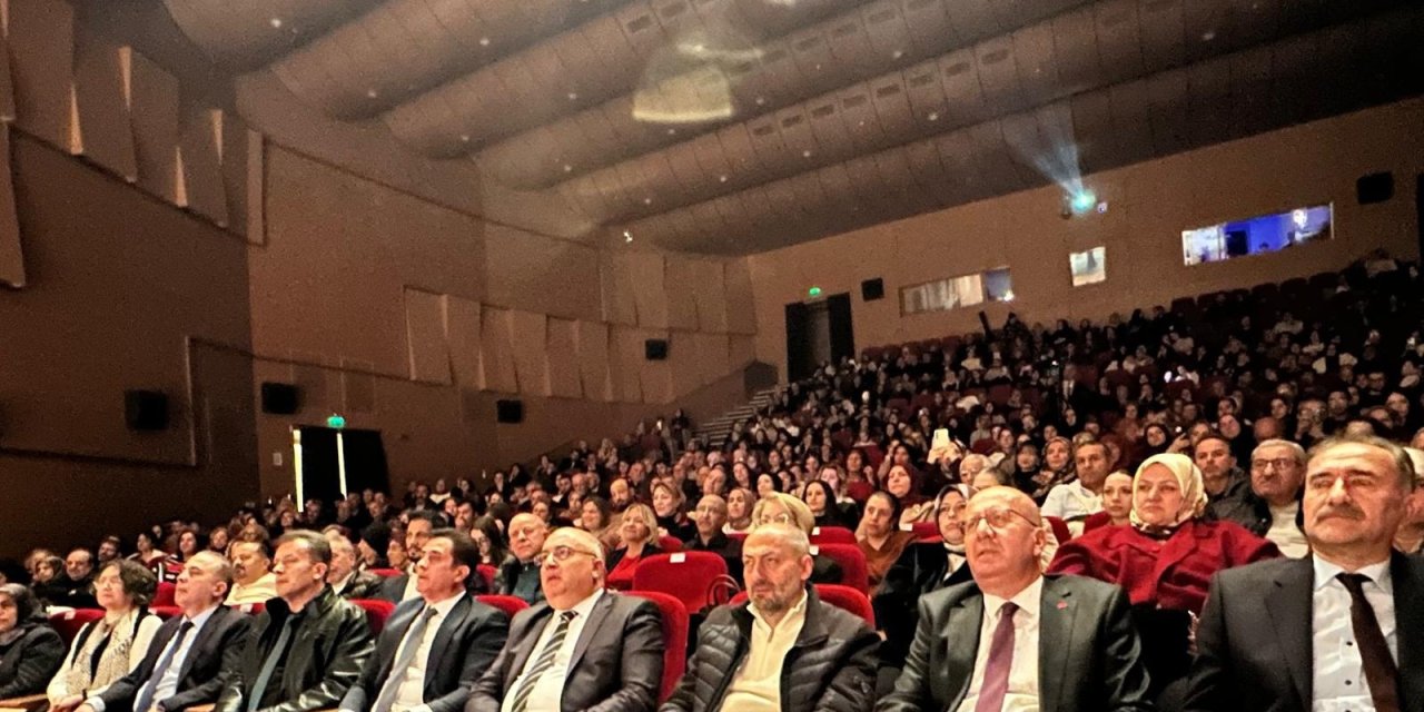 Sivas’ta coşkulu 90'ncı yıl kutlaması
