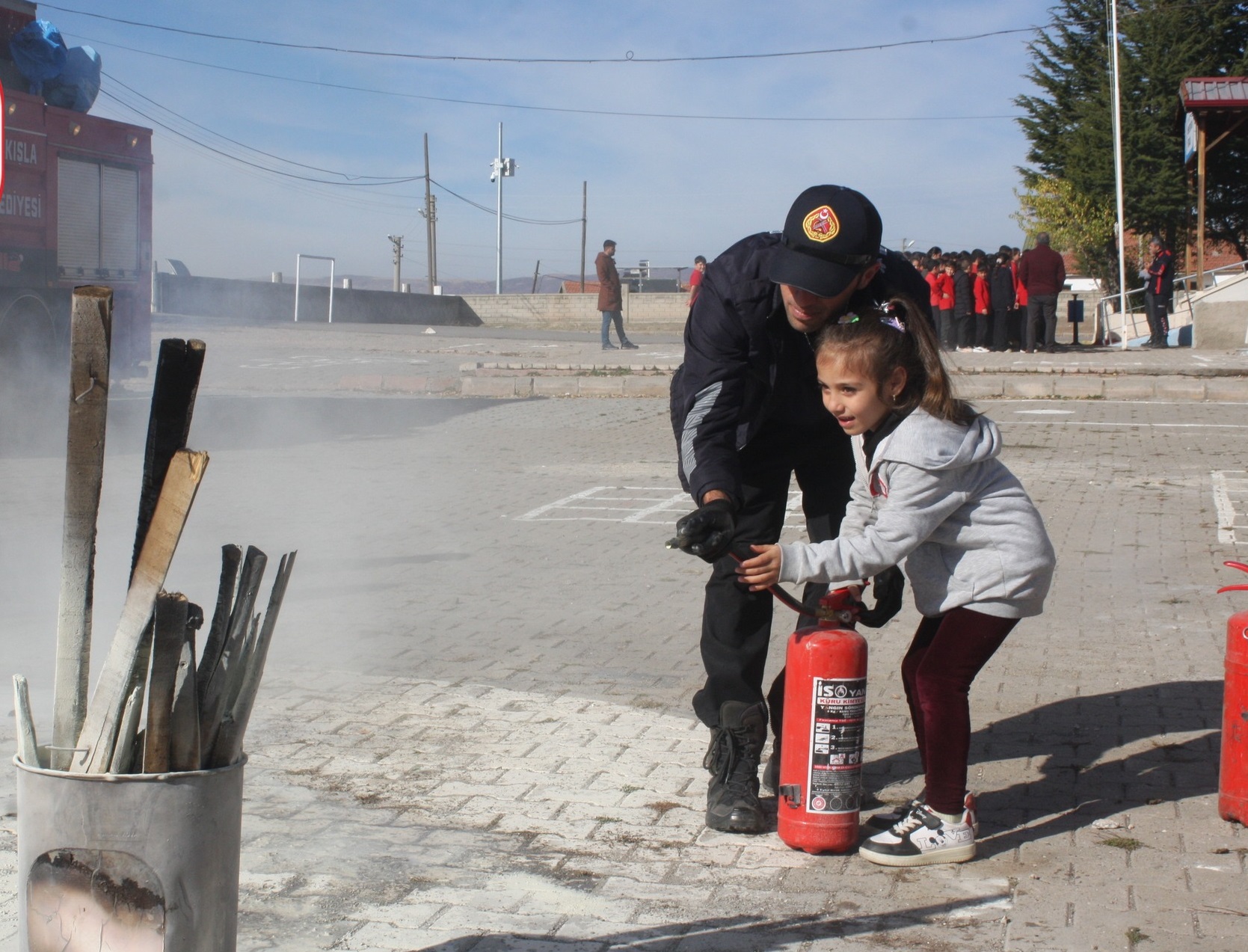 Şarkışla’da Öğrencilere Yangın Tatbikatı Deneyimi