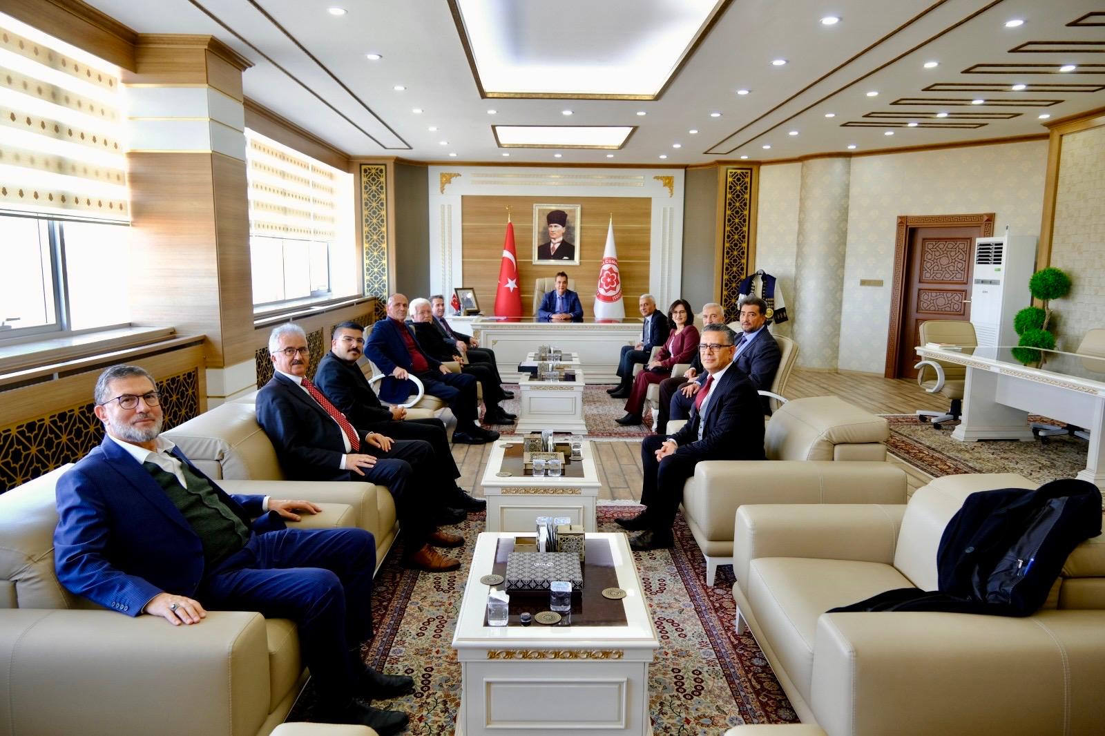 ASİDEF’ten rektör Prof. Dr. Ahmet Şengönül’e teşekkür ziyareti