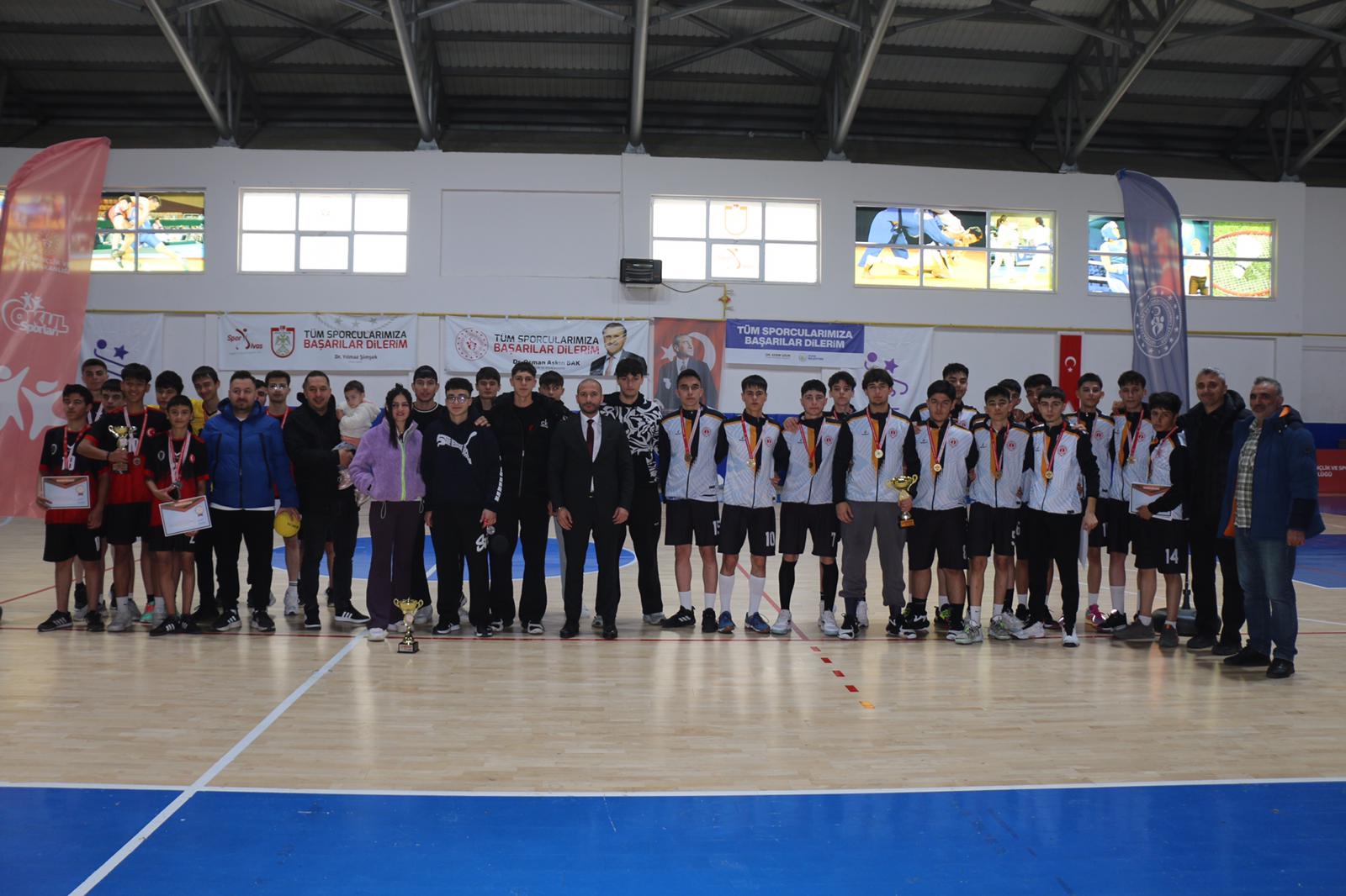 Sivas’ta Hentbol Gençler A Şampiyonları Belli Oldu