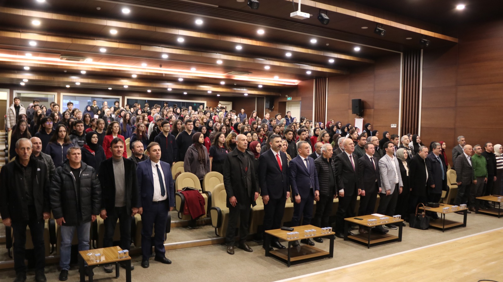 Sivas’ta Fuat Sezgin paneline yoğun ilgi