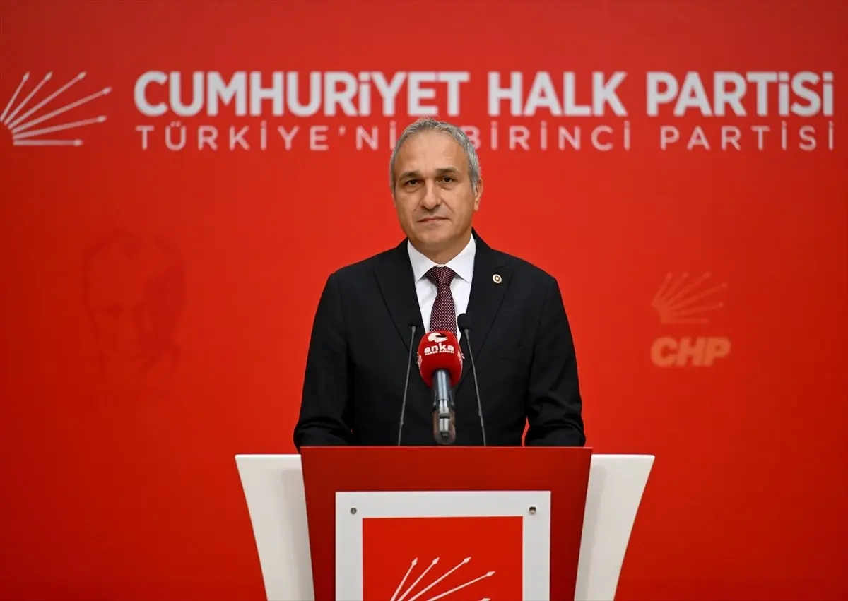 CHP’den Öğretmenlere Yeni Kanun Sözü