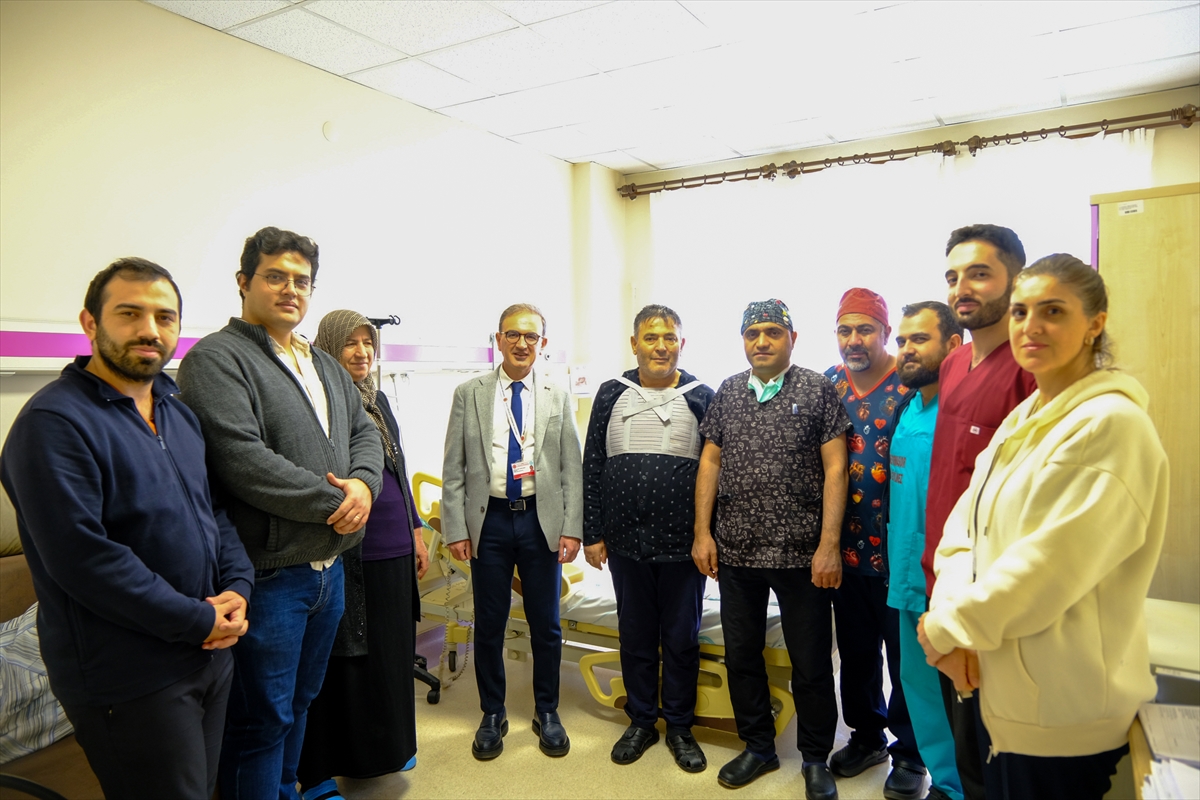Sivas’ta Kritik Kalp Ameliyatında ECMO Desteği