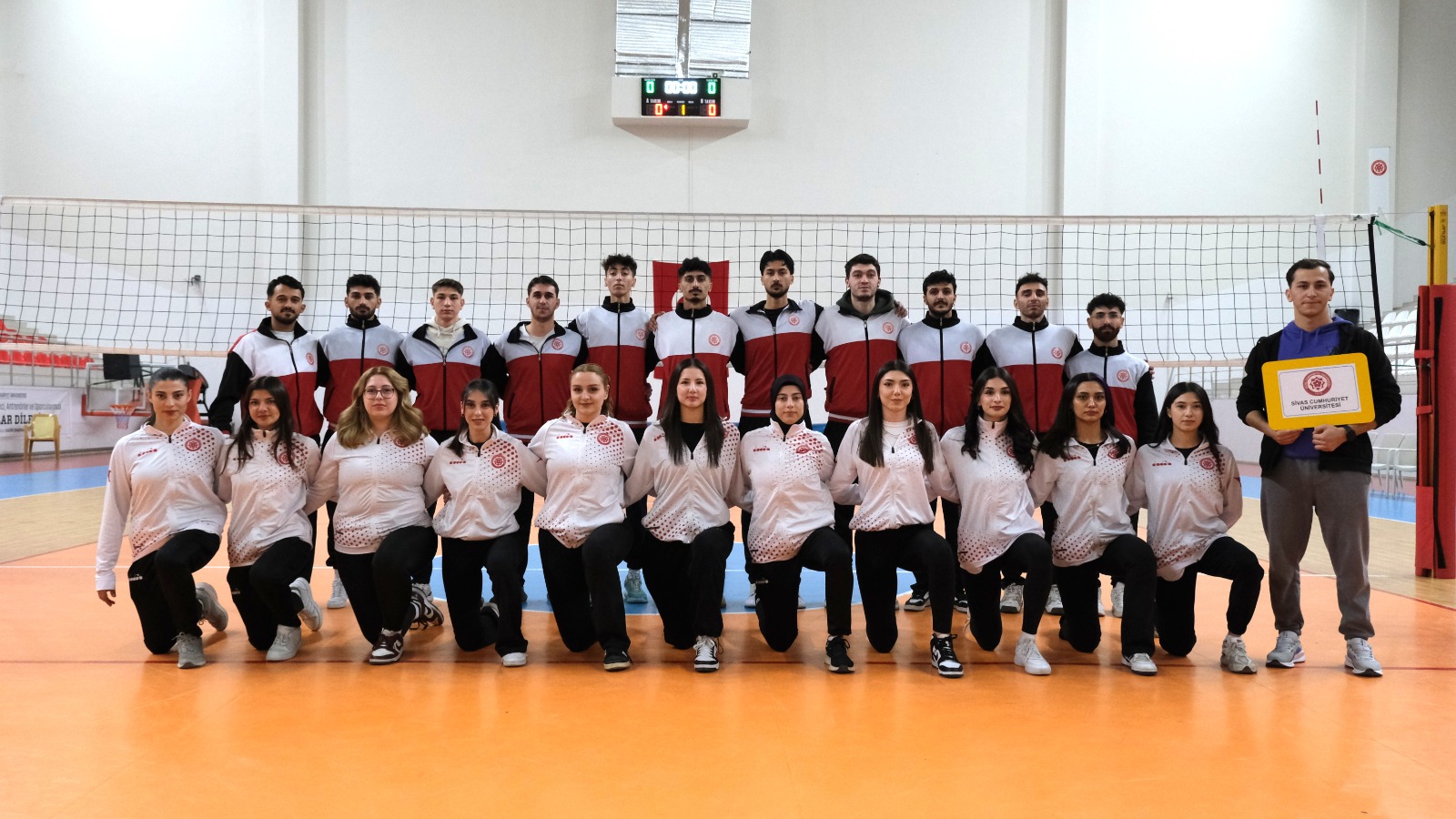Sivas’ta Üniversiteler Arası Voleybol Maratonu Başladı