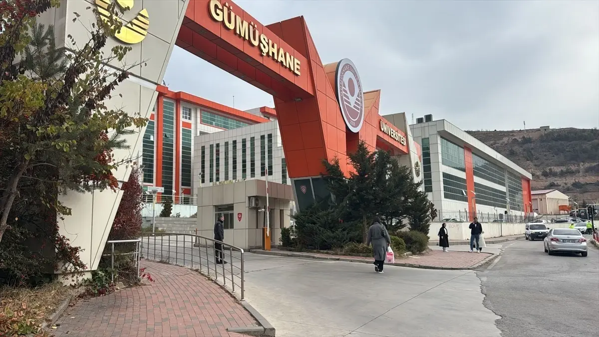 İdari Personel Mesai Arkadaşını Rehin Aldı