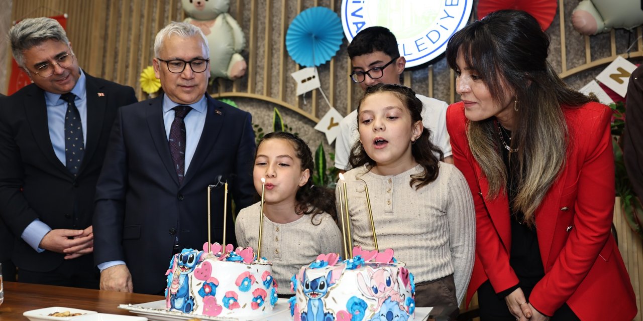 Sivaslı şehit çocuklarına sürpriz doğum günü