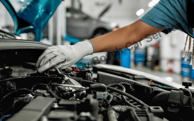 Sivas’ta Kadın Teknik Danışman, Otomotivde Örnek Oluyor