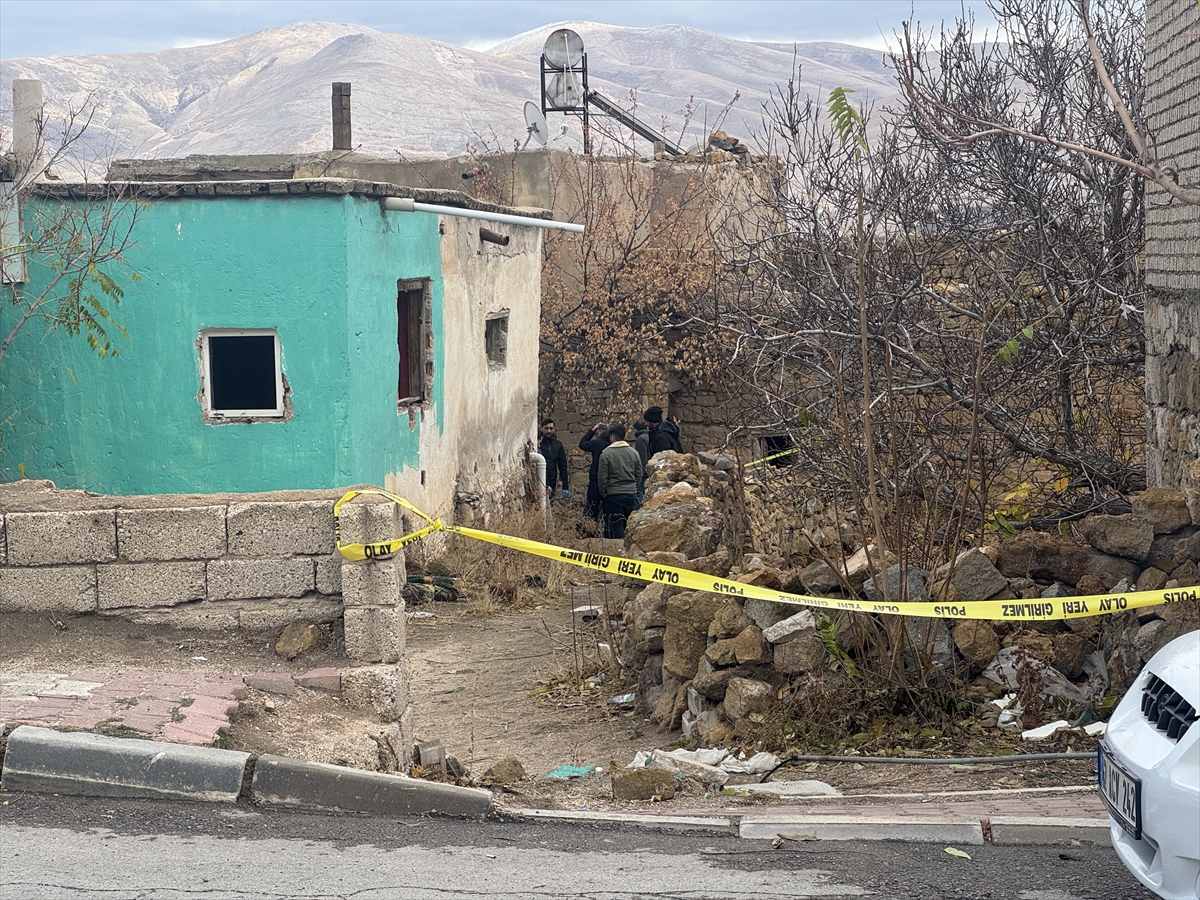 23 Yaşındaki Genç Metruk Binada Ölü Bulundu