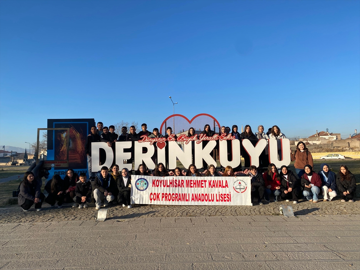 Sivas’ta lise öğrencilerine kültür gezisi düzenlendi