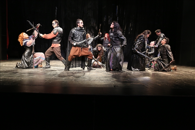 7 FARKLI OYUNA  35.355 SEYİRCİ