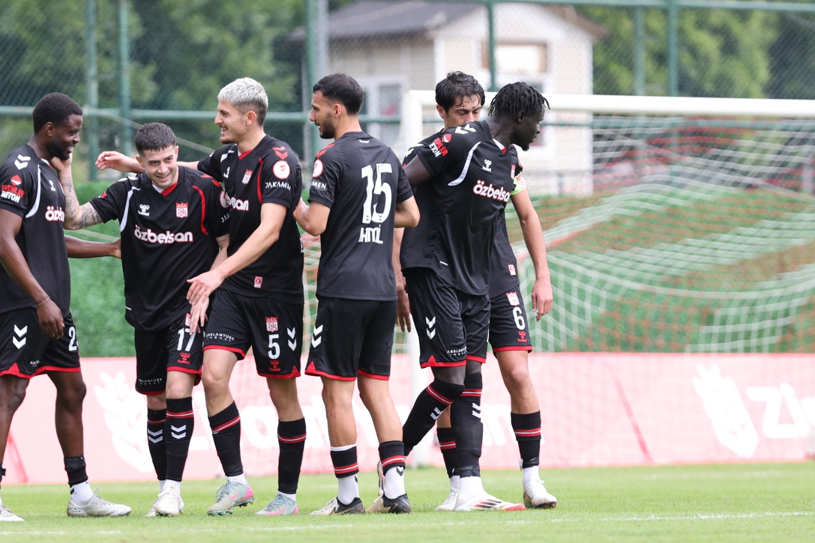 Sivasspor, Aliağa Karşısında Tur Peşinde