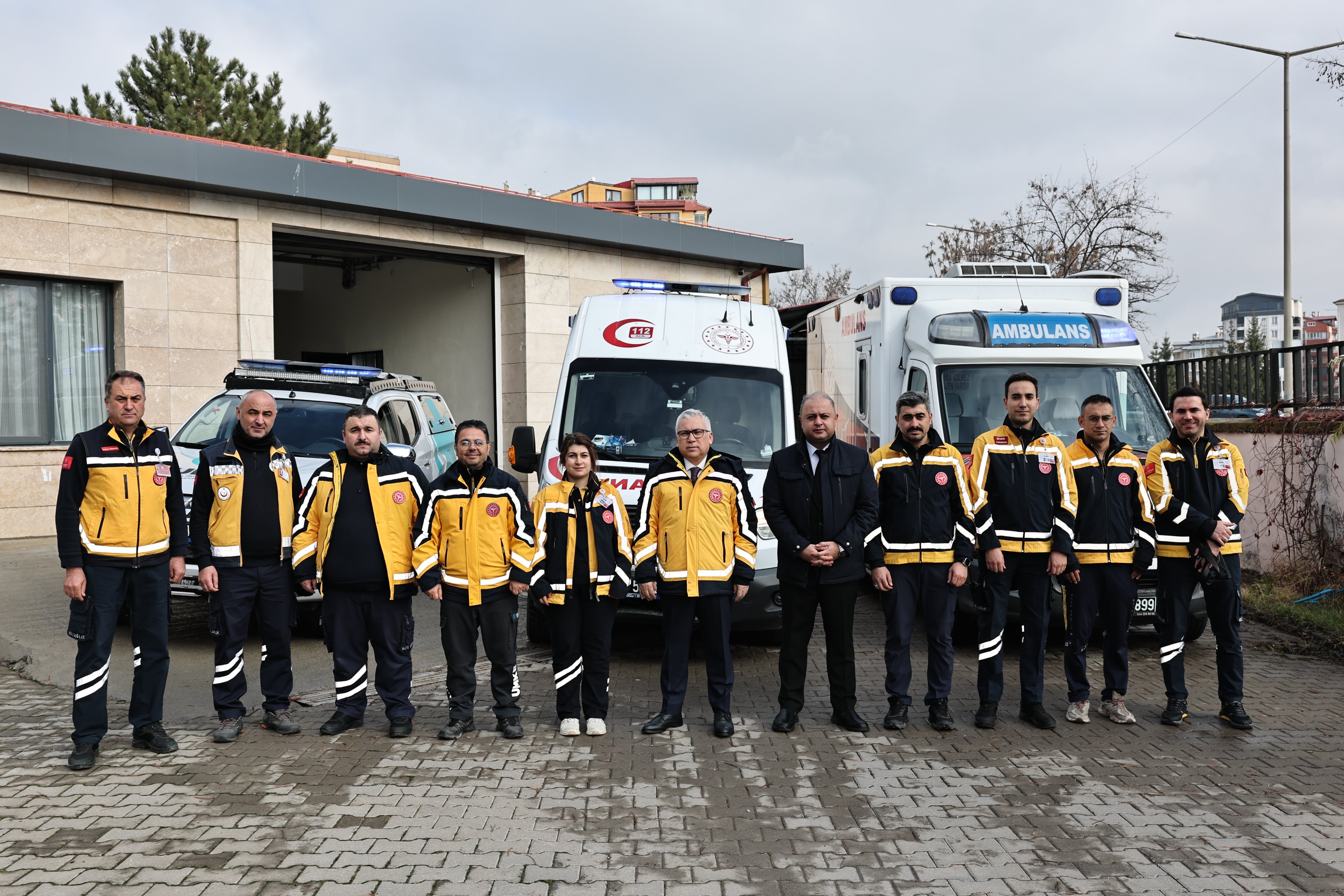 Sivas Valisi Şimşek’ten Acil Sağlık Çalışanlarına Ziyaret