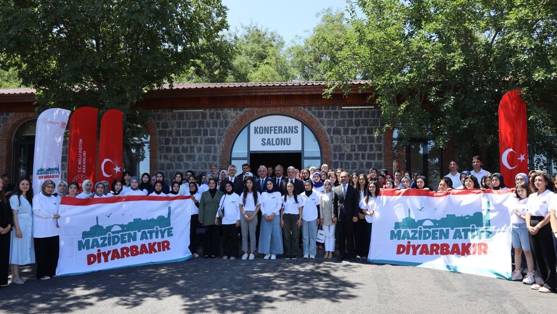 Öğrencilerden Sert Tepki: “Kadının Seçimi Kendi Kararıdır”