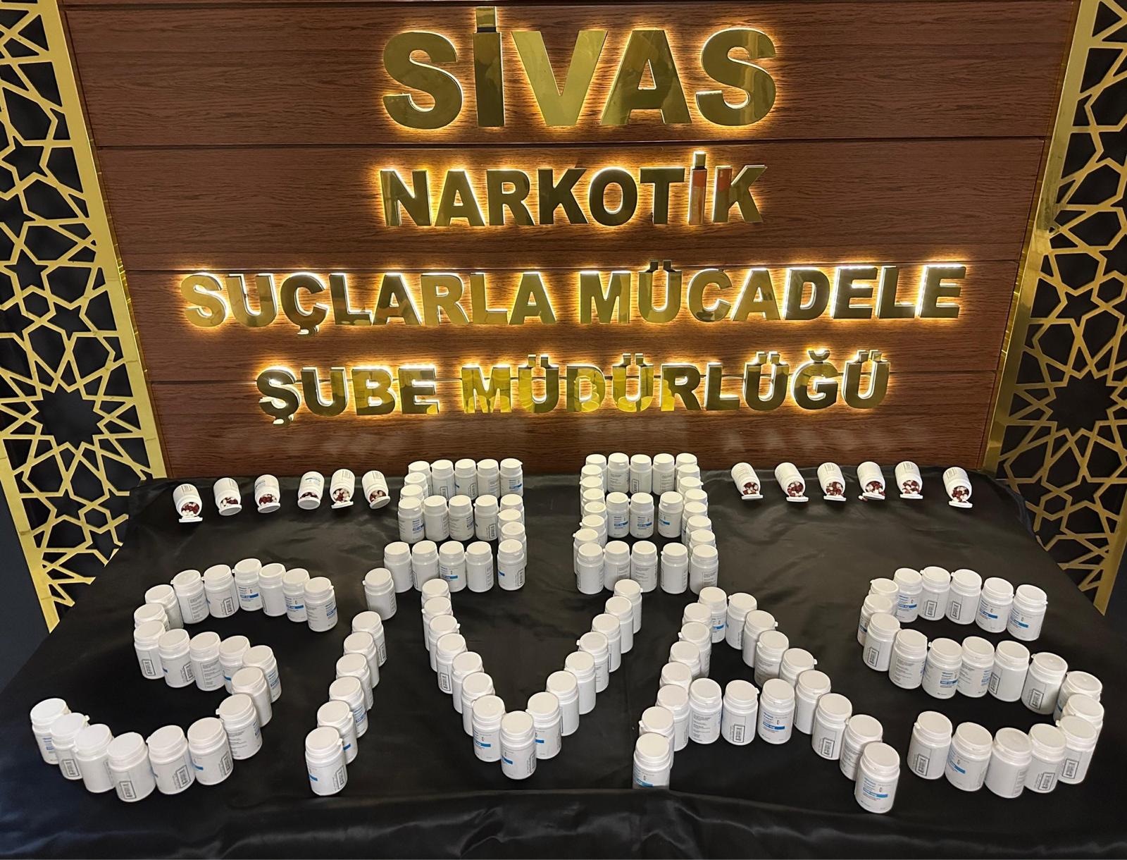 Sivas’ta Uyuşturucu Operasyonu: 8 Bin Hap Ele Geçti