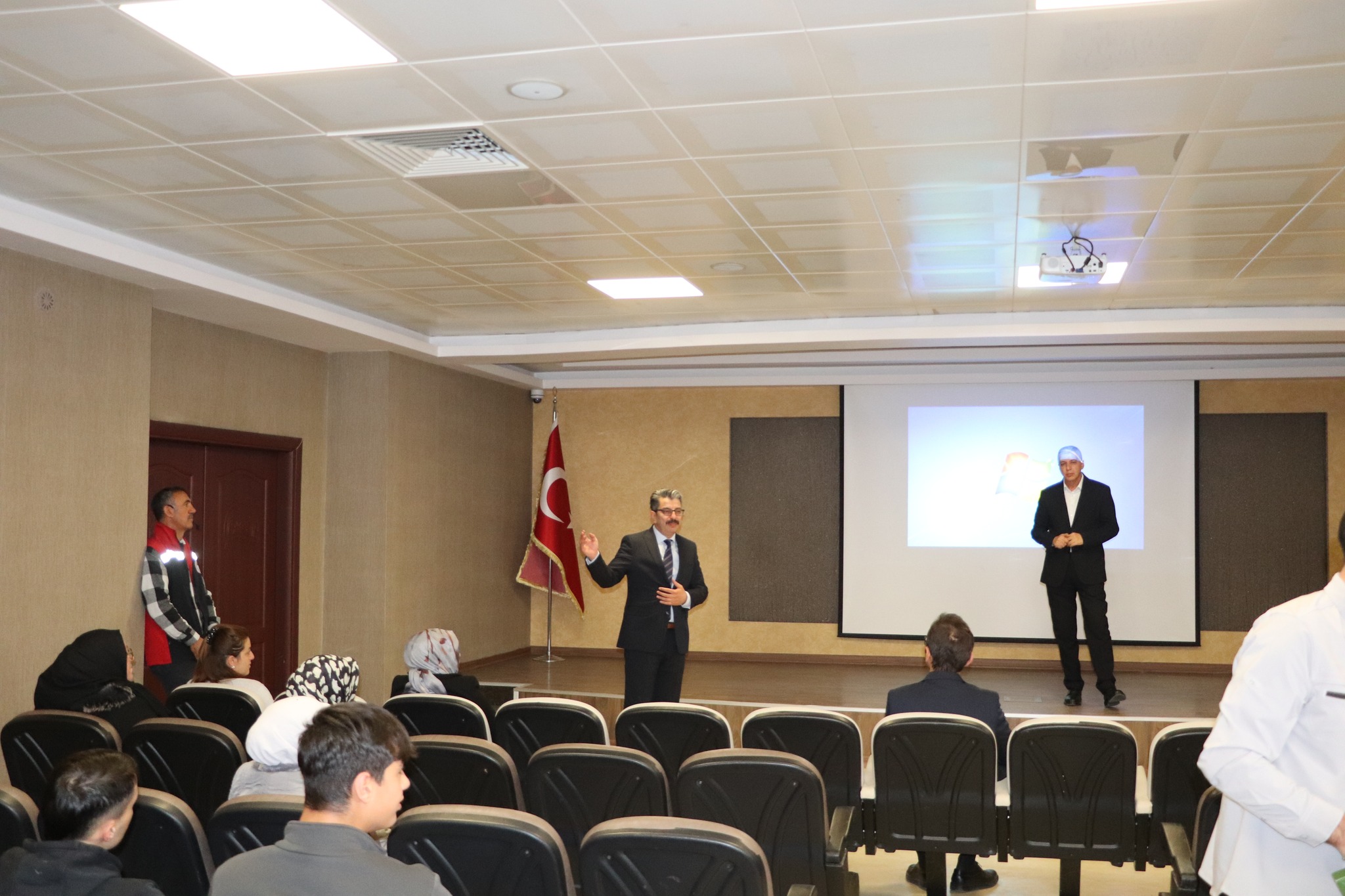 Sivas’ta hayvancılığa nitelikli eleman desteği