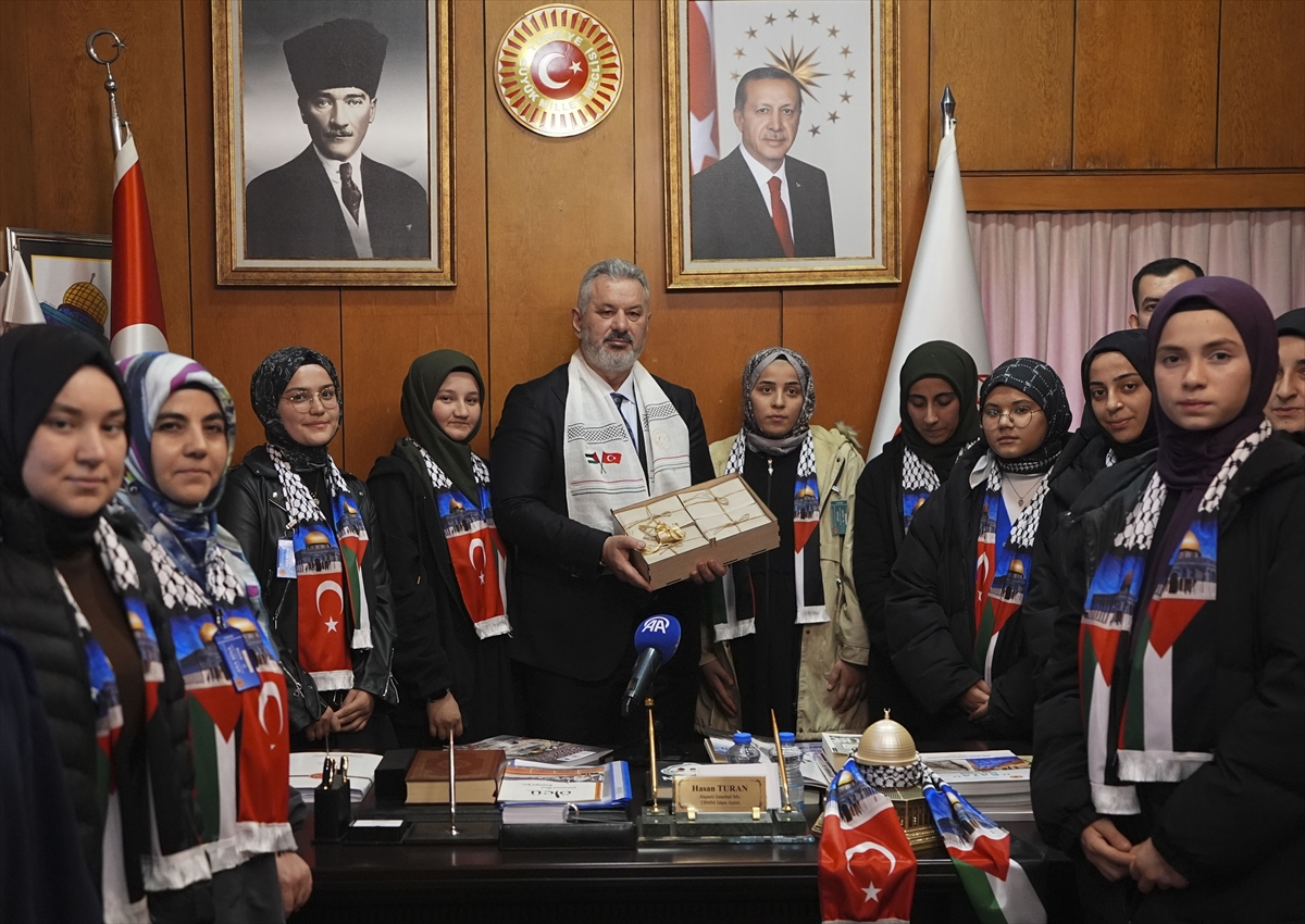 Genç kalplerden Gazze’ye dayanışma