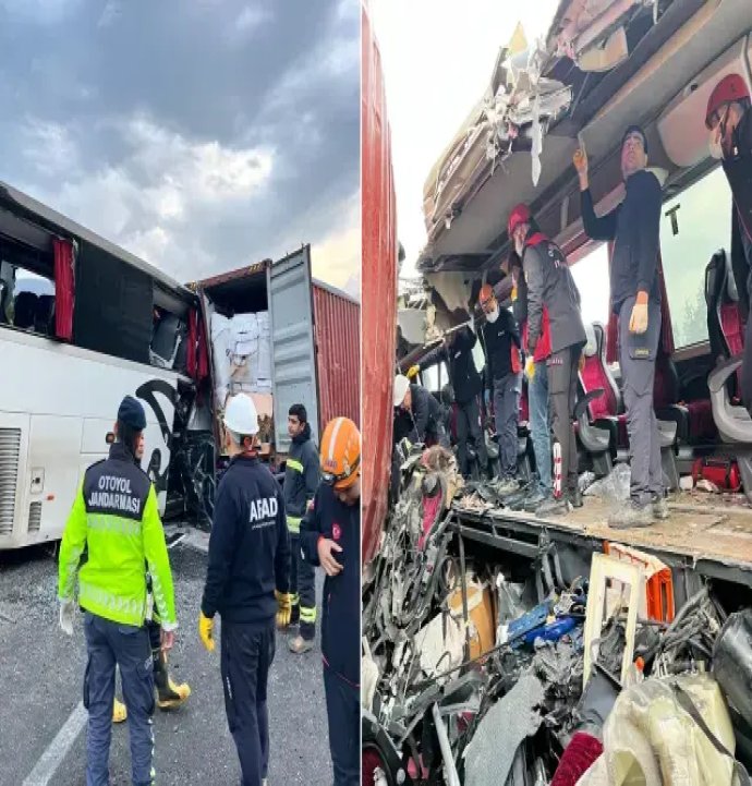 Yolcu otobüsü, TIR'a çarptı: 6 ölü