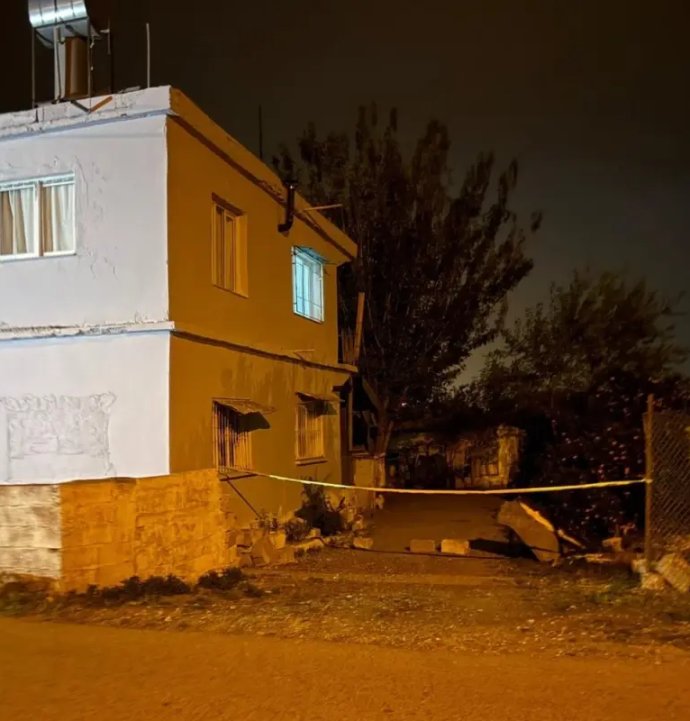 Dehşet evi! Eşini baltayla öldürüp...