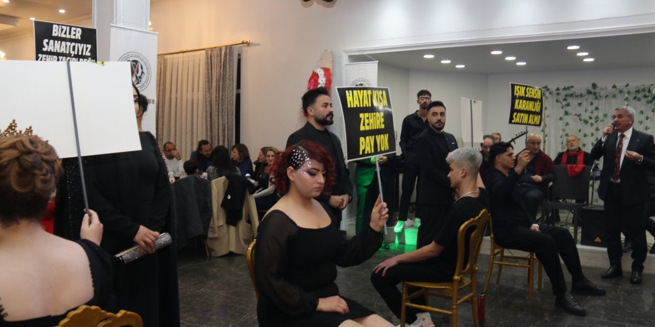 Sivas'ta kuaförlerden uyuşturucu farkındalığı