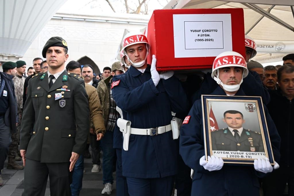 Kazada hayatını kaybeden üsteğmen toprağa verildi