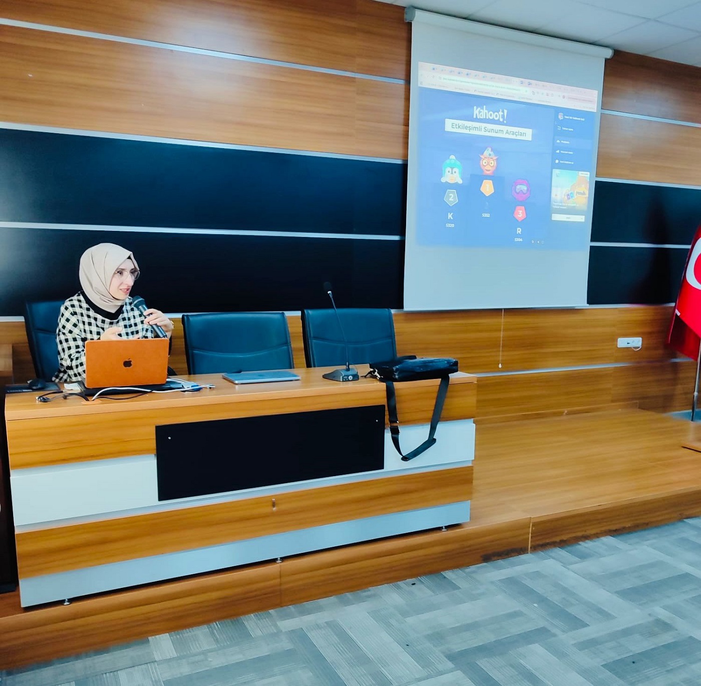 Sivas’ta dijital akademik kimlik eğitimi