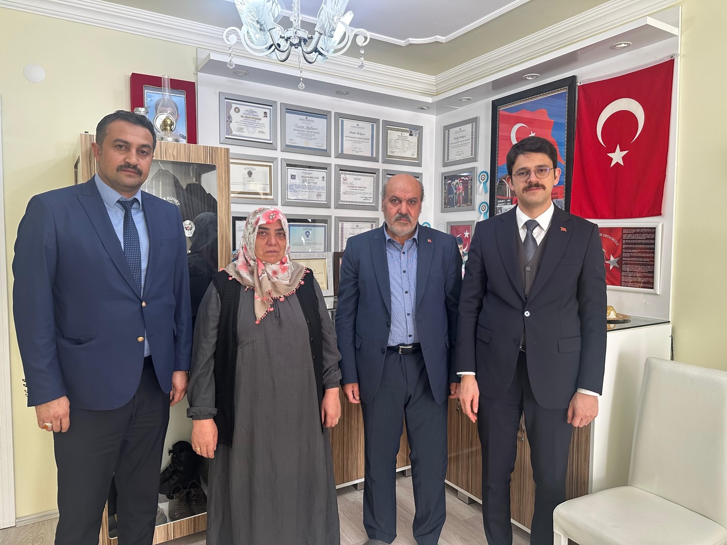 Sivas'ta Kaymakamdan Şehit Aileleri ve Gazilere Ziyaret