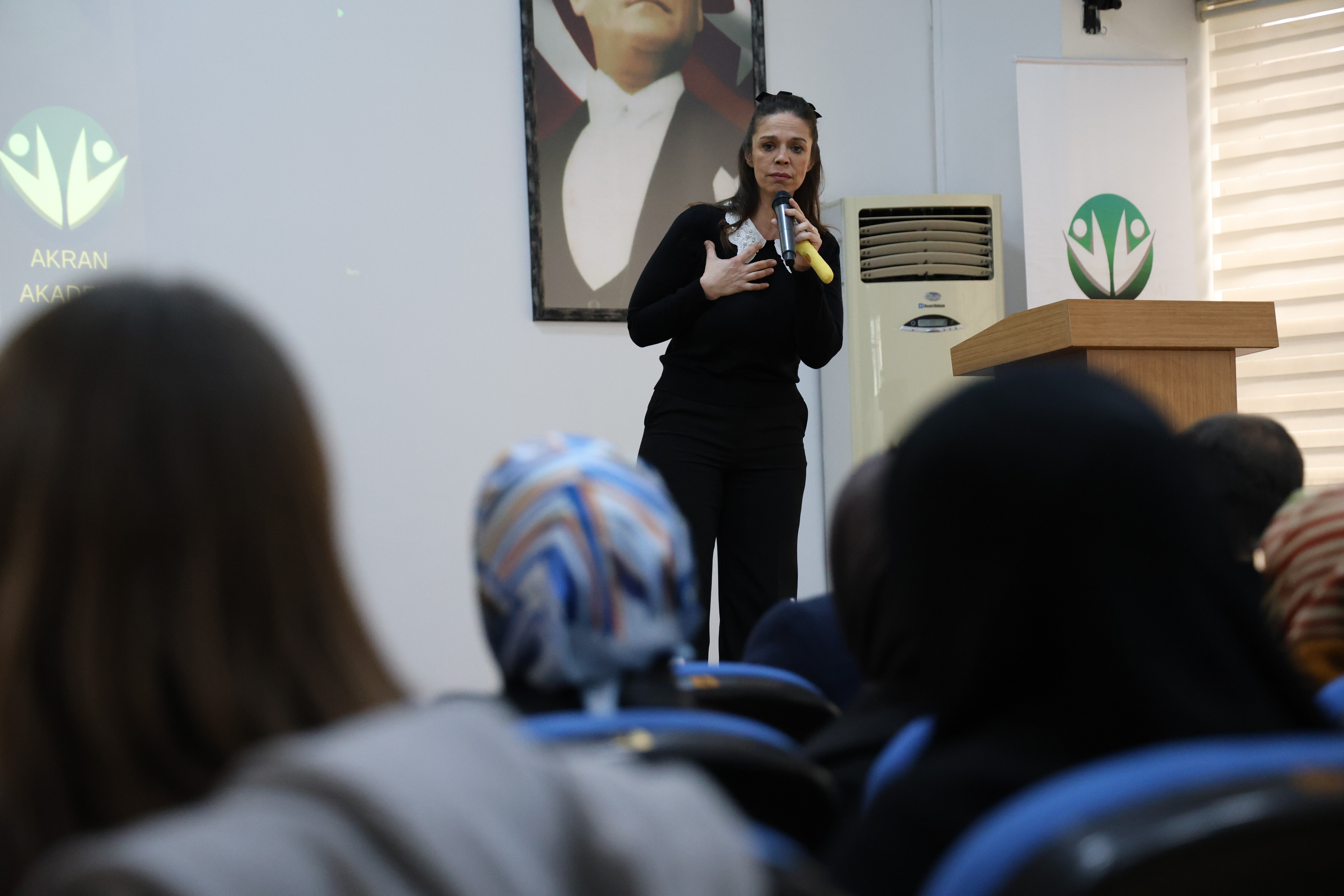 Sivas’ta “Normali Reddet” Söyleşisiyle Otizme Dikkat Çekildi