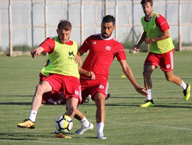 ÇİFTÇİ VE ERDOĞAN HIRSLARIYLA DİKKAT ÇEKTİ