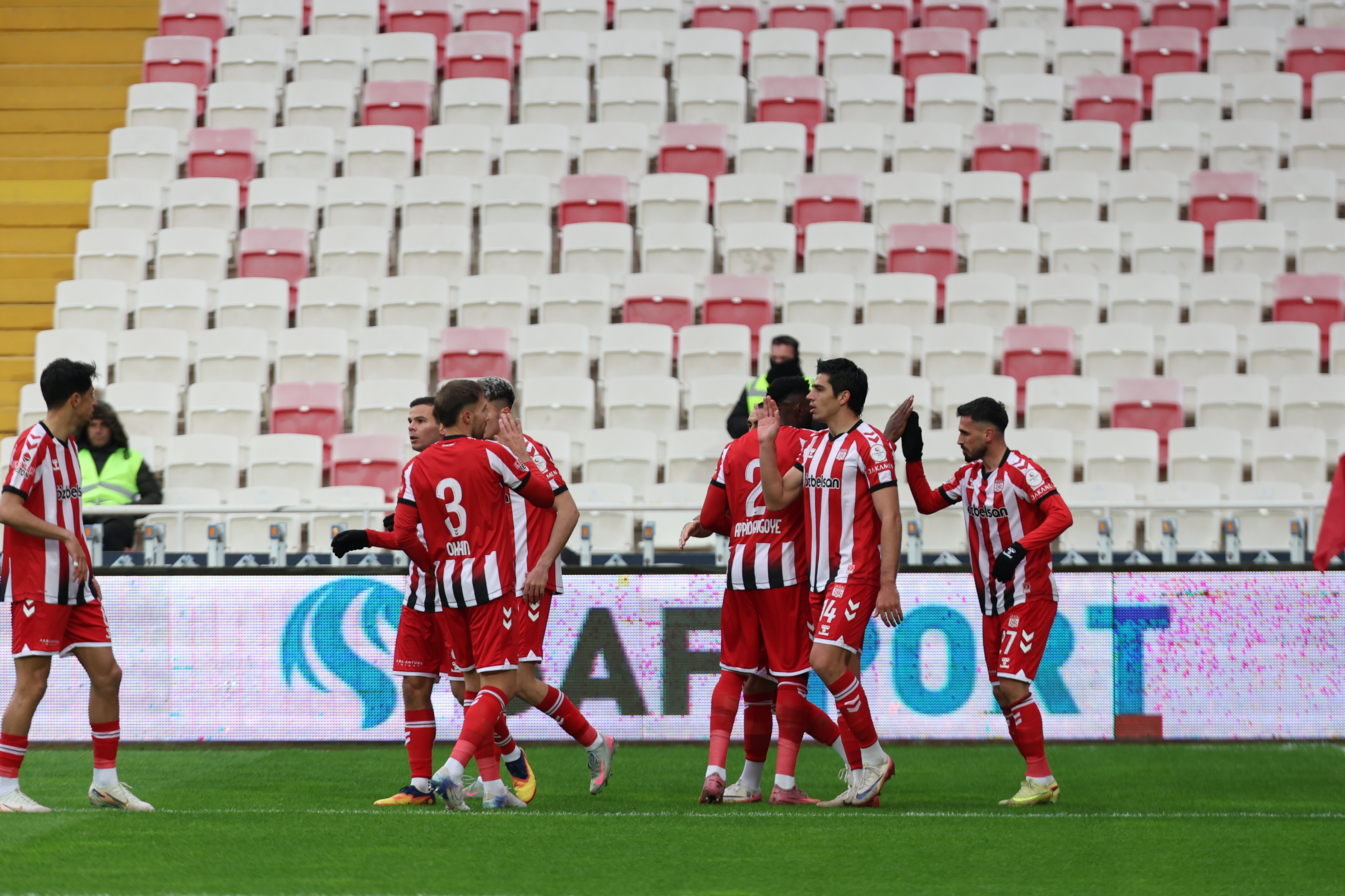 Sivasspor evinde seriyi büyütmek istiyor