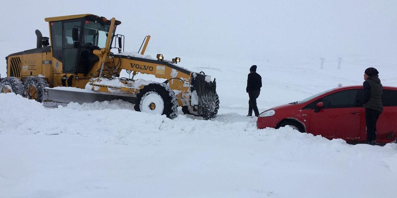 Sivas'ta 69 köy yolu ulaşıma kapalı