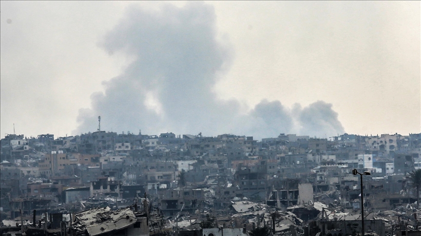 İsrail ordusu Gazze'ye saldırılar düzenledi