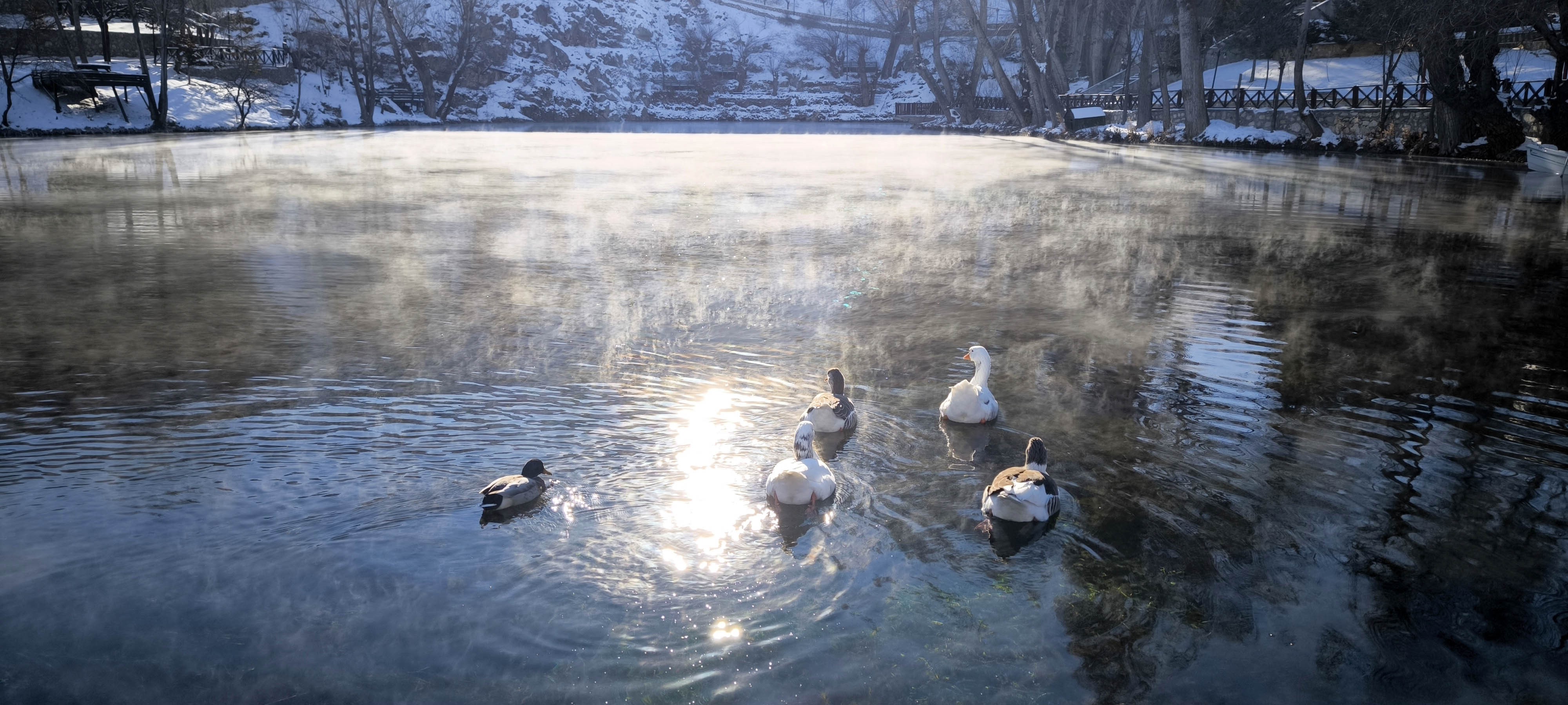 Eksi 30’da Sivas Dondu, Bozkırın Nazar Boncuğu Buz Tutmadı