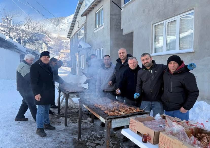 Sivas’ta kış manzarasında hemşehri buluşması
