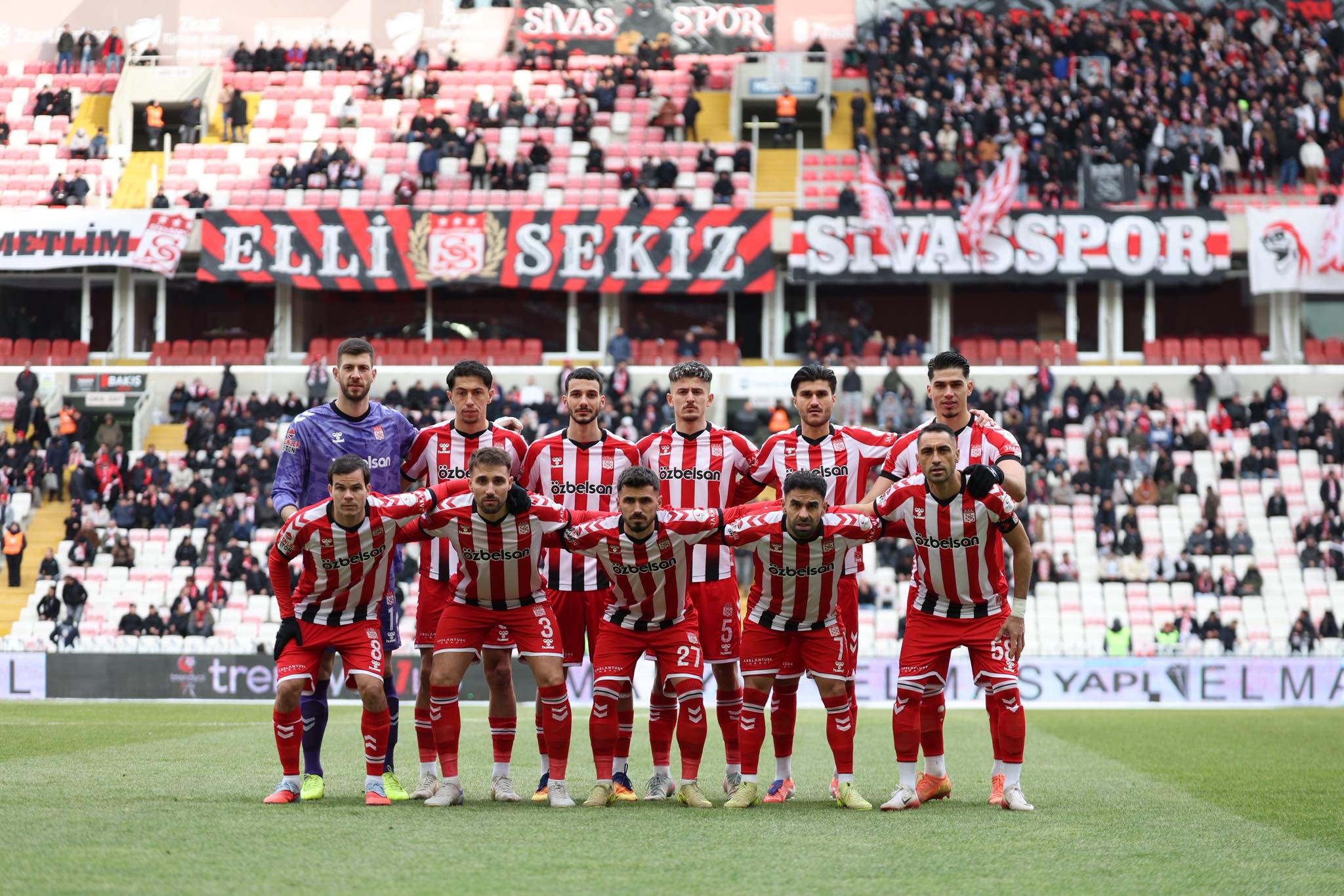Sivas’ta İlk Yarı Erzurumspor’un: Sivasspor 10 Kişi Kaldı