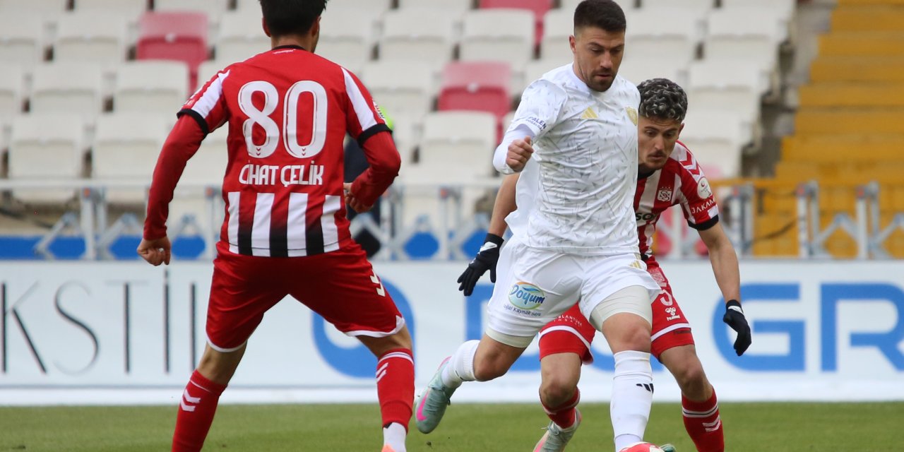 Sivasspor'a evinde soğuk duş