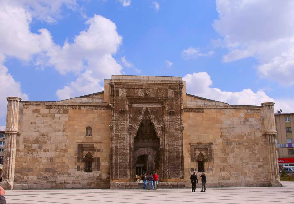 Buruciye Medresesi İçin Restorasyon İmzaları Atıldı