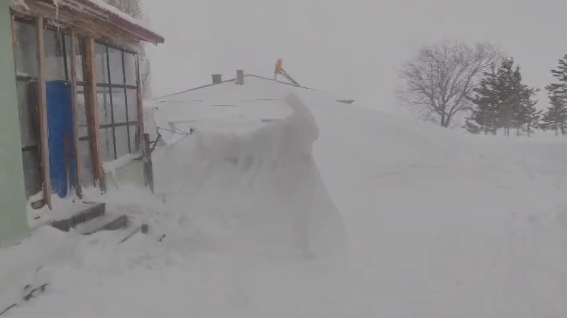 Burası Alaska Değil Sivas! Kar Boyu 3 Metre