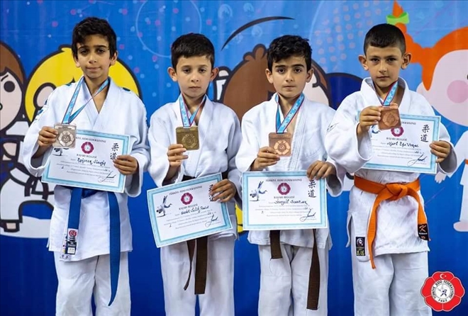 MİNİK JUDOCULARDAN BÜYÜK BAŞARI