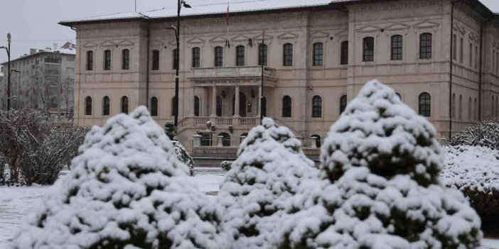 Sivas Valiliği’nden kuvvetli kar yağışı uyarısı